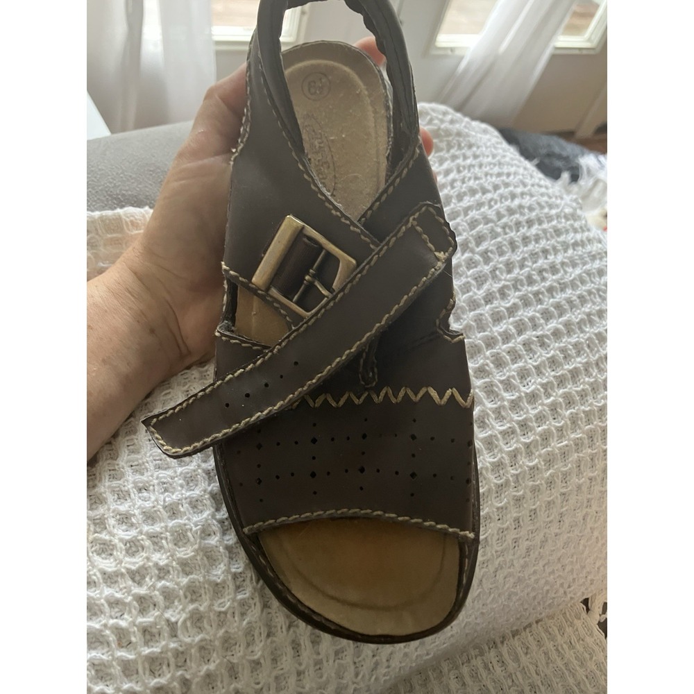Lower East Side Brown Leather Buckled Sandal Contrasting Stitch Comfort  6.5
